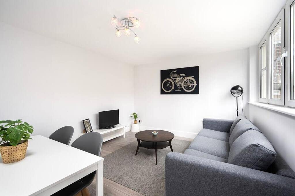Charming Apartment In The Pleydell Estate Лондон Екстер'єр фото